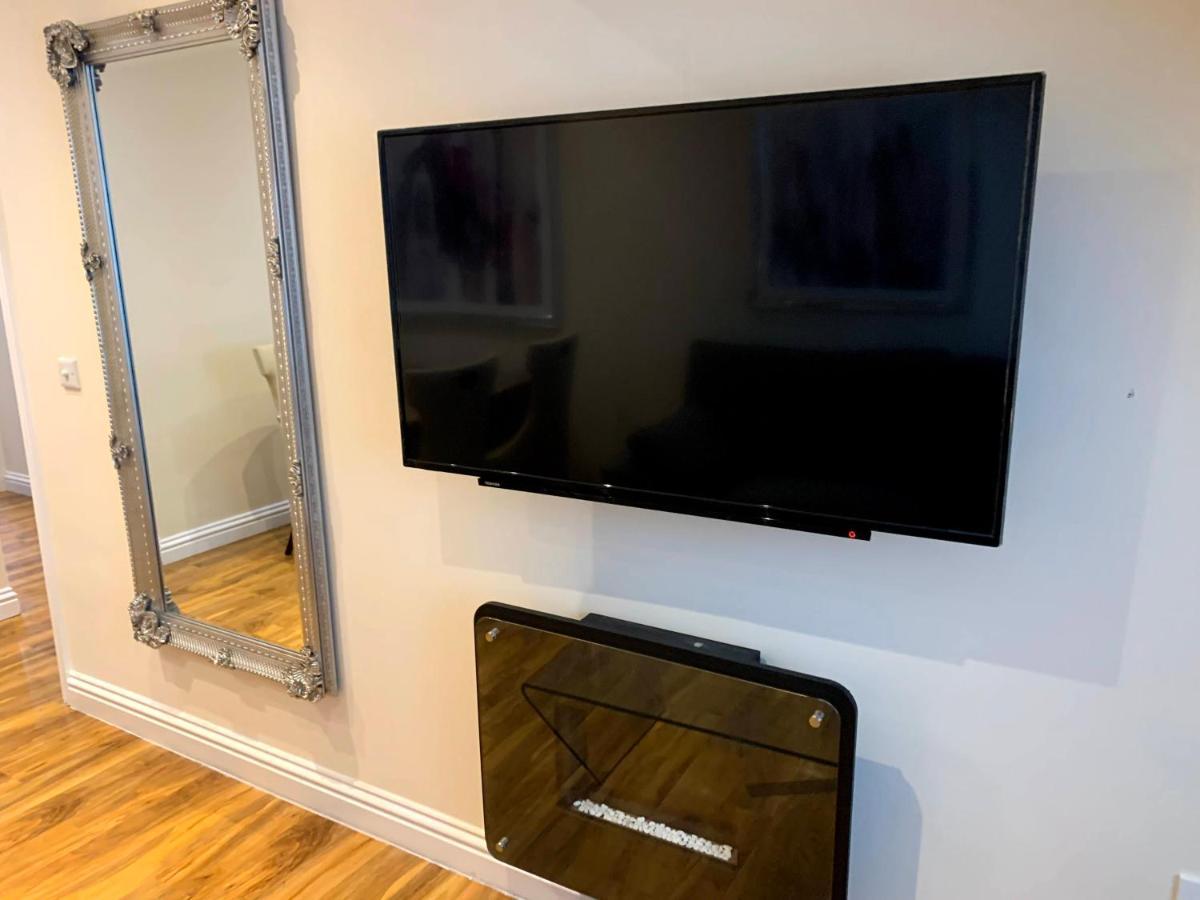 דרלינגטון Apartment 5 - Two Bedroom Luxury Apartment Close To Town, Mainline Rail & Theatre Stylish And Comfortable מראה חיצוני תמונה